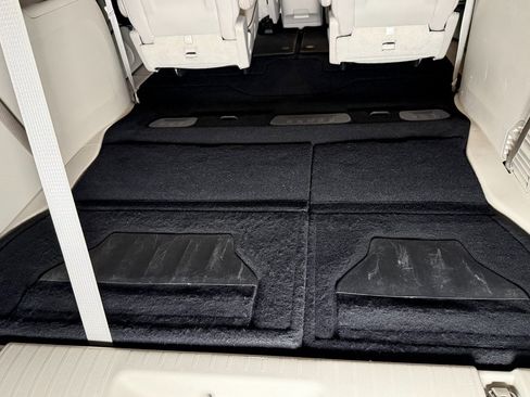 Used 2020 Chrysler Pacifica Limited image 23