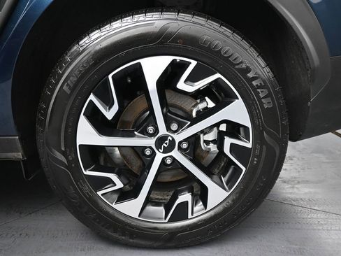 Used 2025 Kia Sportage EX image 38