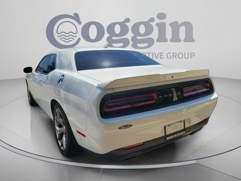 Used 2016 Dodge Challenger SXT Plus RWD image 5
