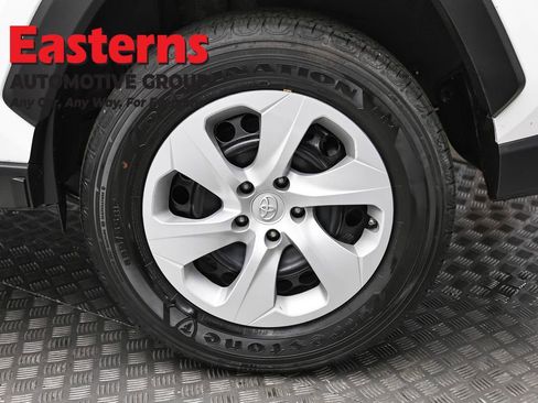 Used 2024 Toyota RAV4 LE image 8