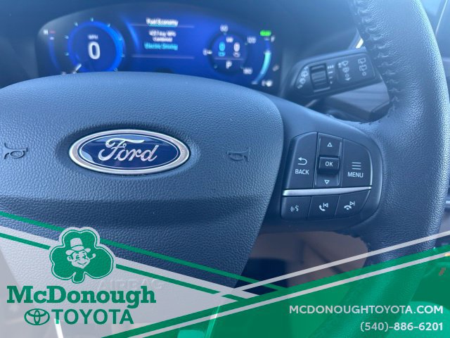 Used 2020 Ford Escape Titanium AWD/4WD image 22