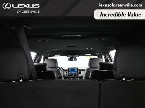 Used 2023 Chevrolet Suburban Premier image 33