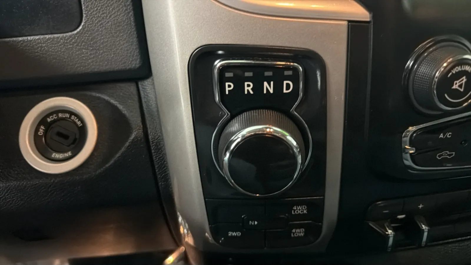 Used 2020 RAM 1500 Classic SLT w/ Trailer & Traction Group AWD/4WD image 12