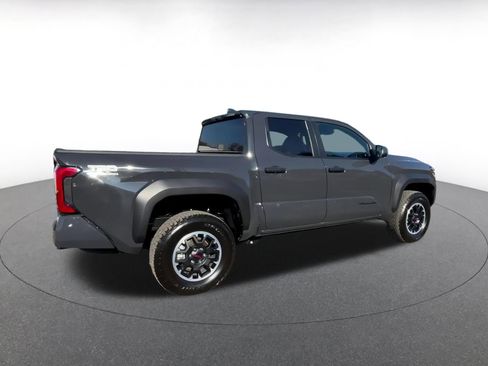 Used 2025 Toyota Tacoma TRD Off-Road image 15