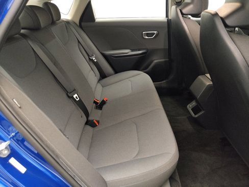 Used 2025 Kia K4 FWD image 19