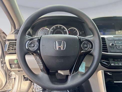 Used 2016 Honda Accord LX image 25