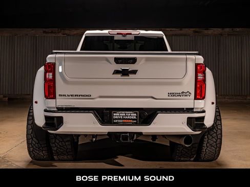Used 2024 Chevrolet Silverado 3500 High Country w/ Technology Package image 8