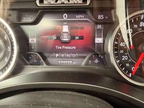 Used 2019 RAM 1500 Big Horn AWD/4WD image 17