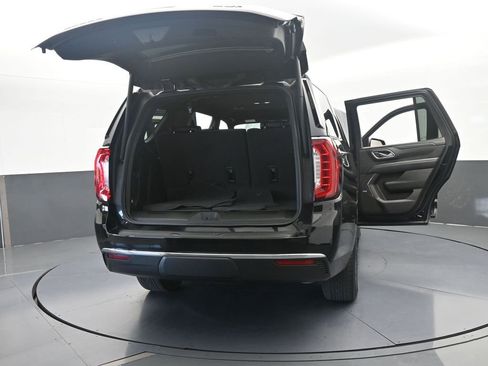 Used 2024 GMC Yukon SLT w/ SLT Luxury Package RWD image 87