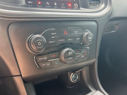 Used 2022 Dodge Charger SRT Hellcat w/ Harman/Kardon Audio Group RWD image 23