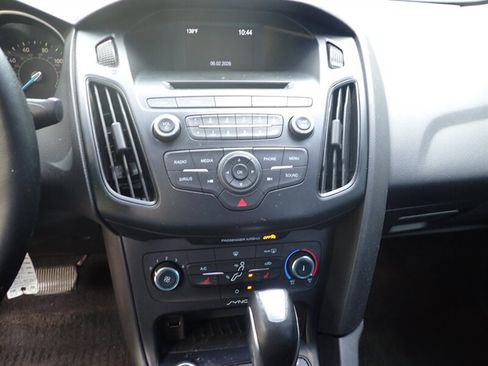Used 2015 Ford Focus SE w/ SE Sport Package FWD image 33