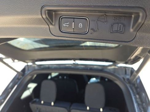 Used 2020 Ford Explorer XLT w/ Comfort Package AWD/4WD image 12