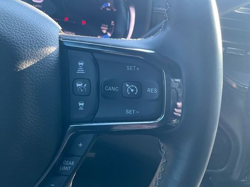Used 2024 RAM 3500 Limited AWD/4WD image 20