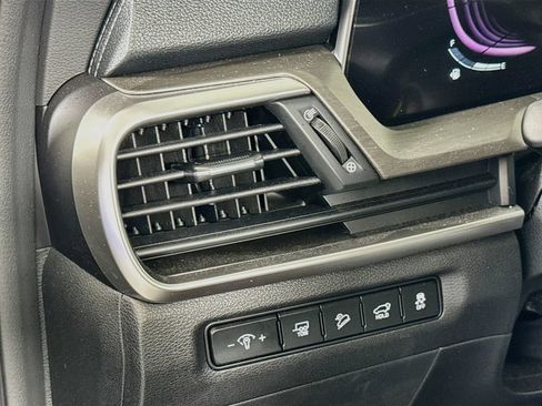 Used 2024 Kia Telluride EX X-Line AWD/4WD image 10