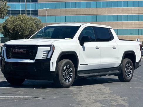 Used 2026 GMC Sierra EV Elevation AWD/4WD image 8