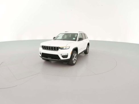 New 2025 Jeep Grand Cherokee Limited w/ Trailer Tow Package image 3