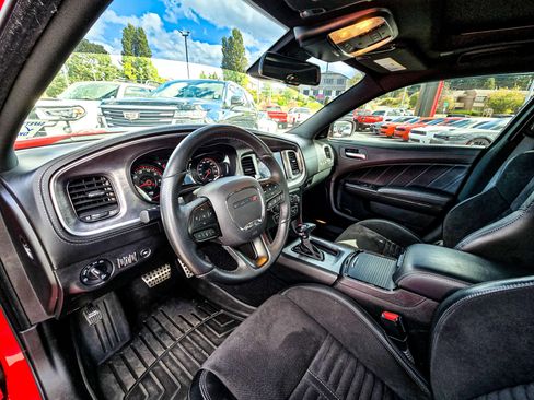 Used 2023 Dodge Charger Scat Pack w/ Daytona Edition Group image 9