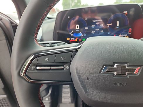 New 2025 Chevrolet Blazer EV RS image 17