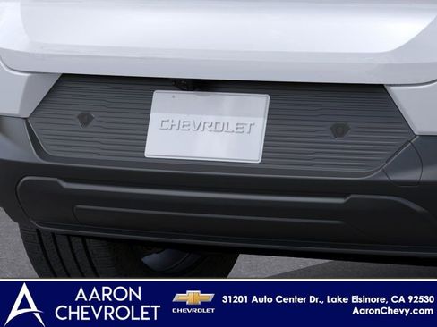 New 2026 Chevrolet Equinox EV LT image 14