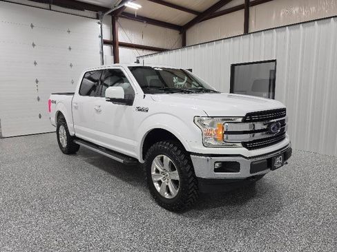 Used 2019 Ford F150 Lariat w/ Equipment Group 501A Mid image 3