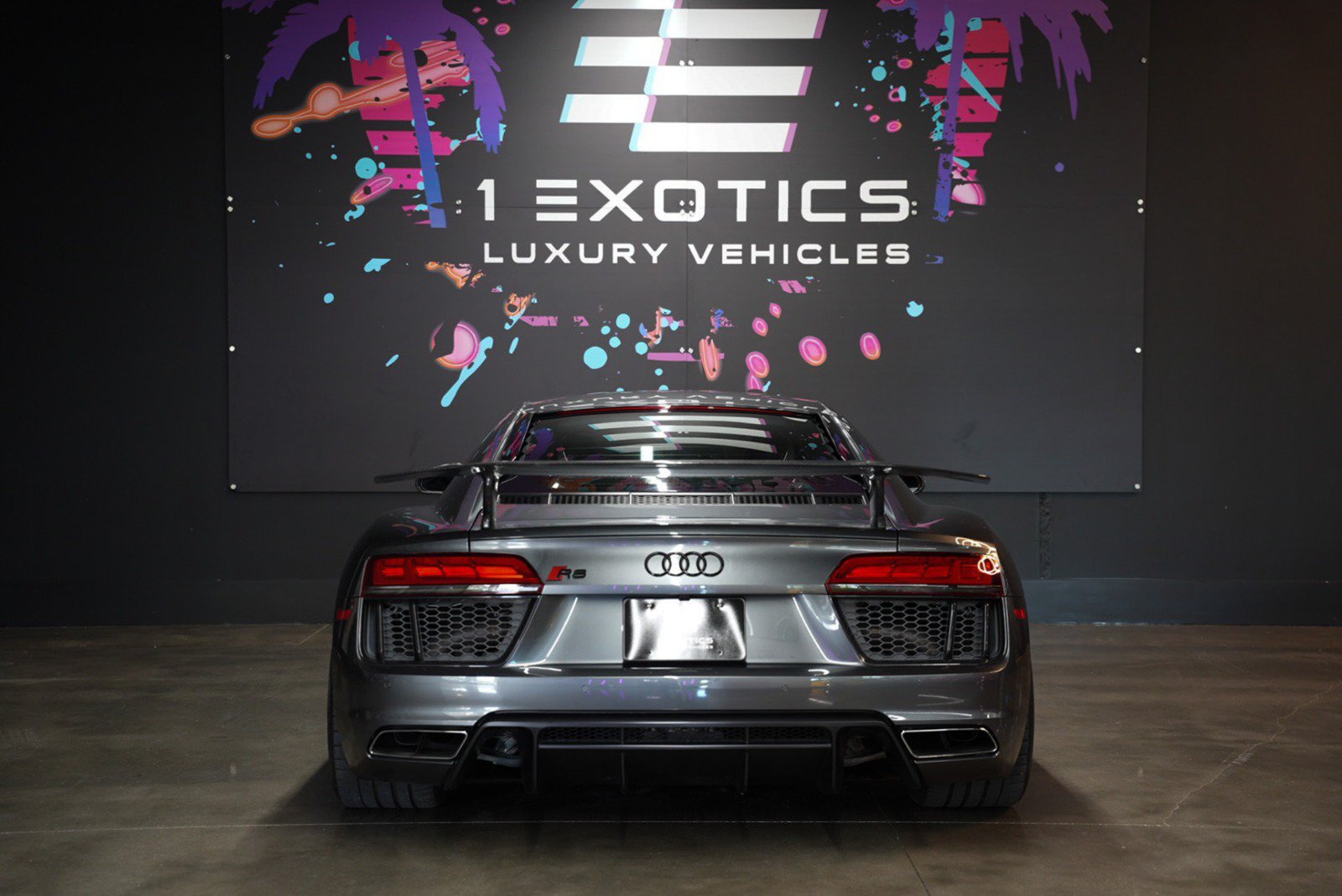 Used 2018 Audi R8 V10 w/ Carbon Exterior Package AWD/4WD image 5