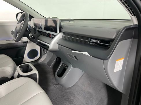 Used 2024 Hyundai Ioniq 5 Limited image 34
