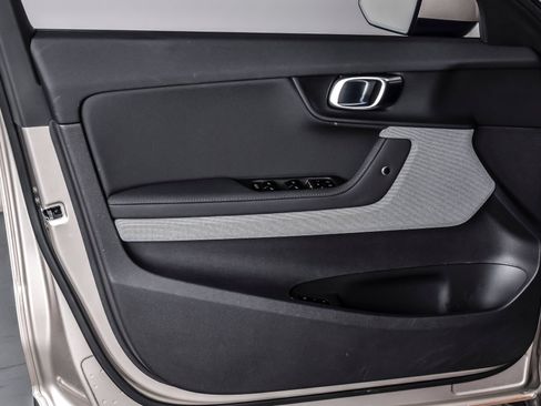 Used 2023 Polestar Polestar 2 w/ Pilot Pack AWD/4WD image 12