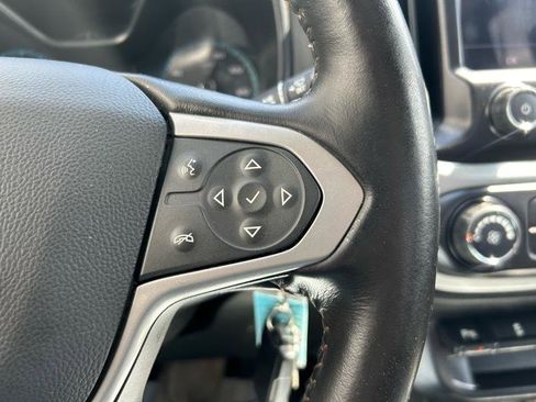 Used 2020 Chevrolet Colorado LT w/ Safety Package image 21