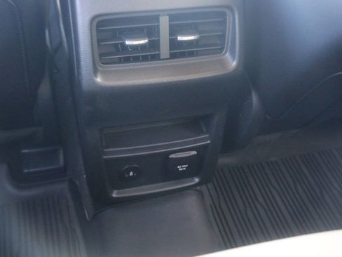 Certified 2024 Ford Edge SEL w/ Convenience Package AWD/4WD image 14