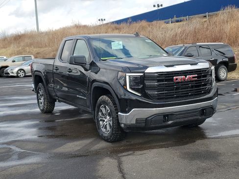 New 2026 GMC Sierra 1500 Pro image 1