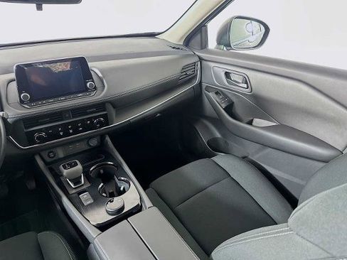 Certified 2025 Nissan Rogue S image 21