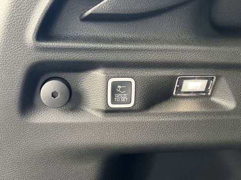 New 2025 Jeep Grand Cherokee L Limited image 28