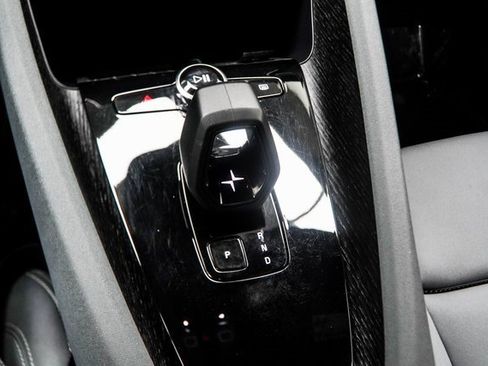 Used 2022 Polestar Polestar 2 w/ Plus Package image 19