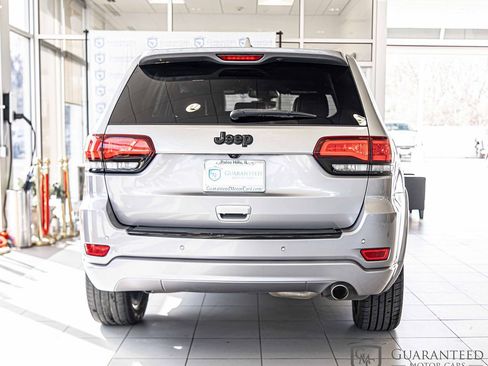 Used 2018 Jeep Grand Cherokee Altitude image 13
