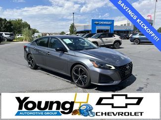 Used 2023 Nissan Altima 2.5 SR image 1