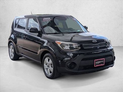 Used 2017 Kia Soul FWD image 3