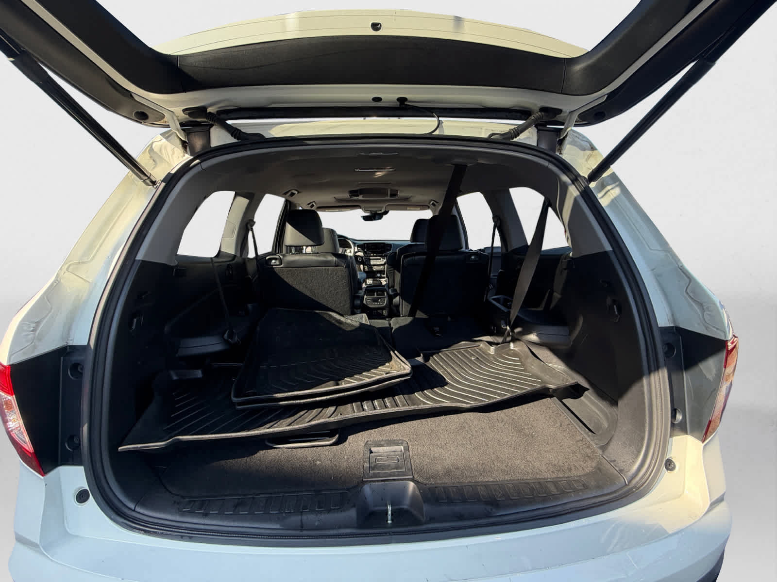 Used 2019 Honda Pilot Touring image 25