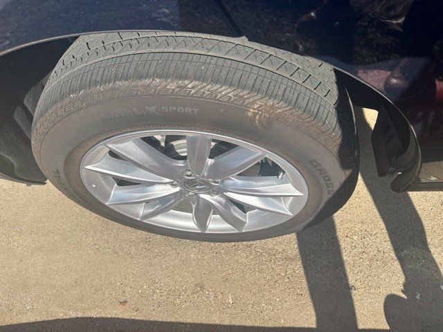 Used 2024 Acura RDX SH-AWD image 3