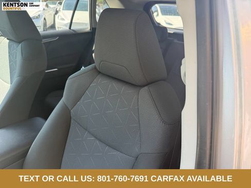 Used 2025 Toyota RAV4 XLE AWD/4WD image 27