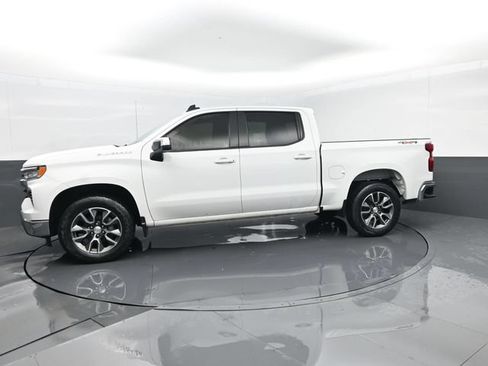 Used 2023 Chevrolet Silverado 1500 LT AWD/4WD image 5