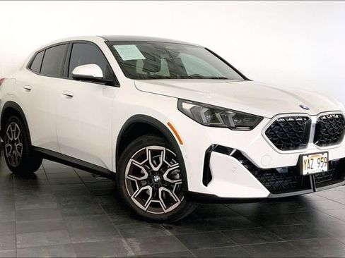 Used 2025 BMW X2 xDrive28i w/ Technology Package AWD/4WD image 2