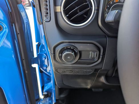 New 2026 Jeep Wrangler Sahara image 20