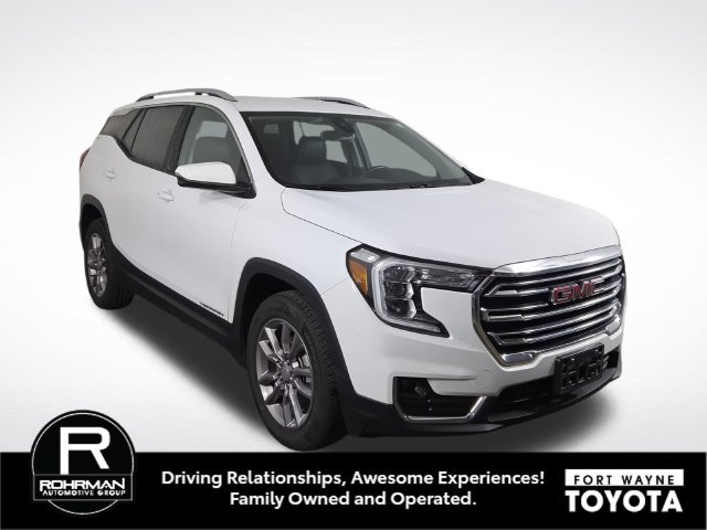 Used 2024 GMC Terrain SLT AWD/4WD image 4
