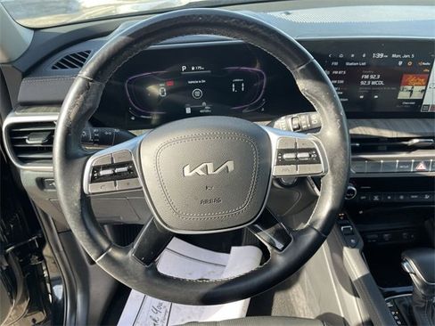 Used 2023 Kia Telluride EX image 14