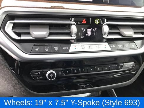 Used 2023 BMW X3 xDrive30i AWD/4WD image 13