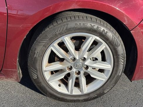 Used 2013 Toyota Avalon XLE image 26