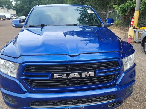 Used 2019 RAM 1500 Big Horn AWD/4WD image 2