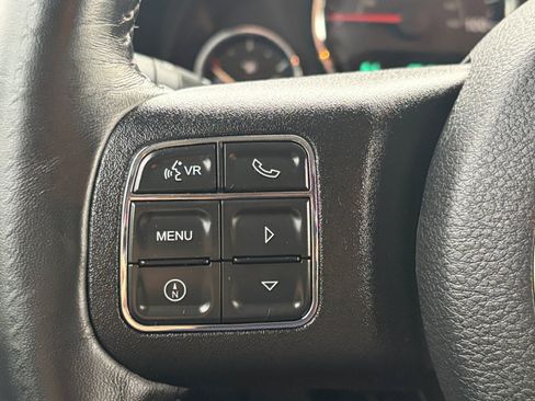 Used 2016 Jeep Wrangler Rubicon w/ Power Convenience Group AWD/4WD image 20