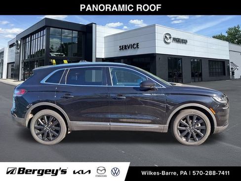 Used 2023 Lincoln Nautilus Reserve w/ Monochromatic Package AWD/4WD image 6