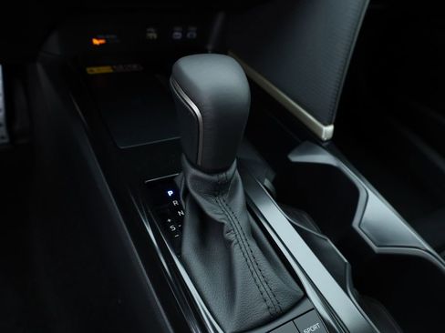 New 2026 Toyota Camry SE image 10